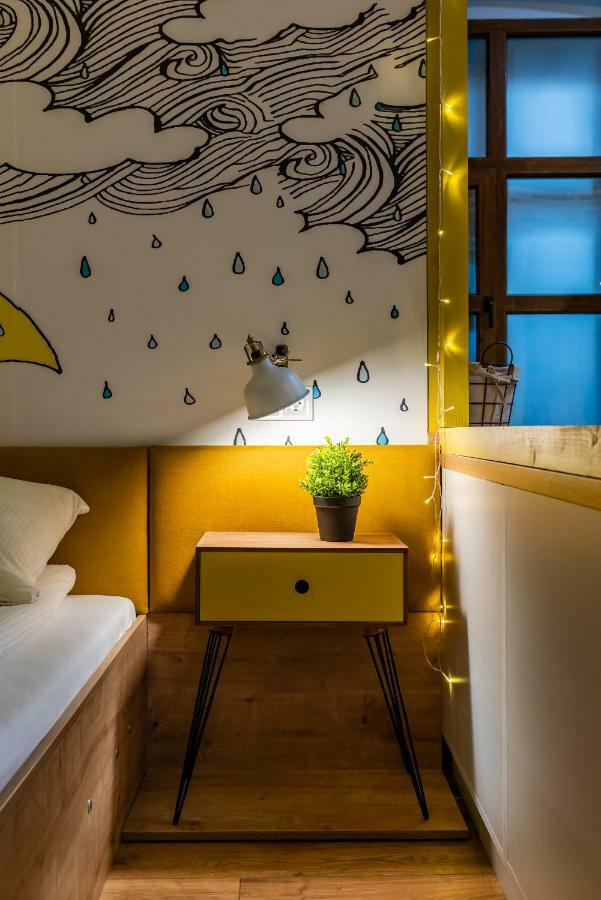 The Yellow Umbrella Studio 克卢日-纳波卡 外观 照片